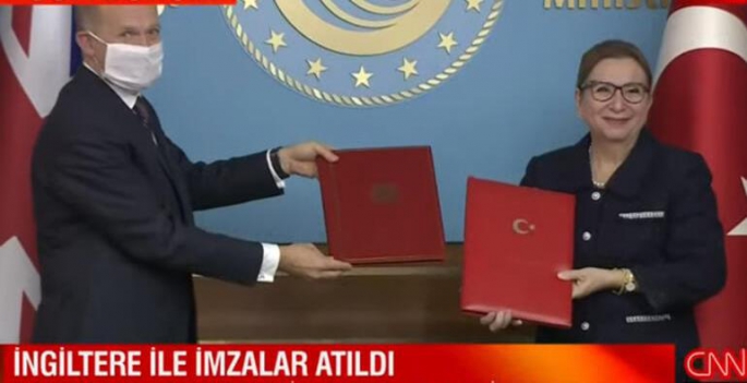 Ford Otosan Genel Müdürü Haydar Yenigün, ''Bu son derece önemli adımın atılmasını büyük memnuniyetle karşılıyoruz" dedi.