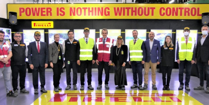 T.C. Cumhurbaşkanlığı Yatırım Ofisi ve Pirelli Türkiye’den bir heyet,“Şampiyonların Fabrikası” olarak bilinen İzmit’teki fabrikayı ziyaret etti.