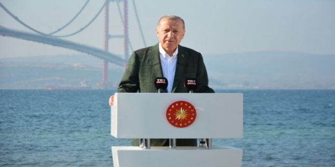 Erdoğan, "Hesaplamalar, bu projenin ekonomimize üretimde 5,3 milyar Euro ilave katkı olacağına işaret ediyor." dedi.
