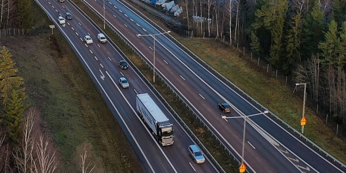 Scania, sürücüsüz taşımacılık operasyonları için gereken onayı aldı.