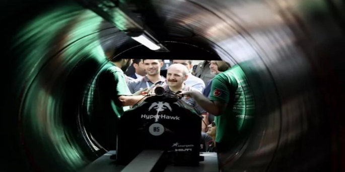 Mustafa Varank, "Türkiye hyperloopta en ileri ülkelerden biri olacak" dedi.