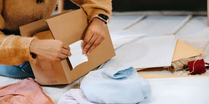 Ticaret Bakanlığı, 1 Ocak'tan itibaren kargo iade masraflarının tüketiciler tarafından ödeneceğine yönelik haberlere ilişkin açıklama yaptı.