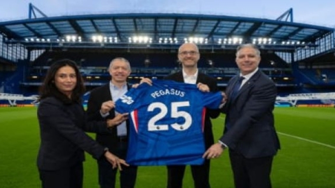 Pegasus Hava Yolları, dünya futbolunun en köklü kulüplerinden Chelsea FC ile küresel ölçekte ses getiren bir iş birliğine imza attı.