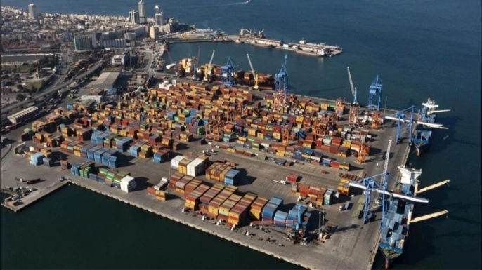 İzmir Alsancak Limanı’nın özelleştirilmesine ilişkin tartışmalar sürerken, limanı işletmesi için Albayrak ile sözleşme imzalandığı ortaya çıktı.