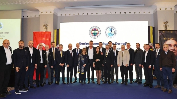 Denizci Fenerbahçeliler Derneği’nin geleneksel iftar yemeği, spor ve denizcilik dünyasından çok sayıda ismin katılımıyla gerçekleştirildi