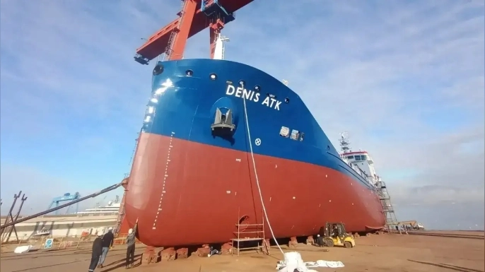 Nakkaş Shipping, ÇİMTAŞ Tersanesi’nde inşa edilen ve Aralık 2025’de suya indirilen DENIS ATK adlı kimyasal tankerini teslim aldı.
