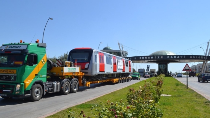 Hareket Proje Taşımacılığı (HRKET), Türkiye'de devam eden projeler kapsamında yeni bir sözleşme imzaladığını açıkladı.