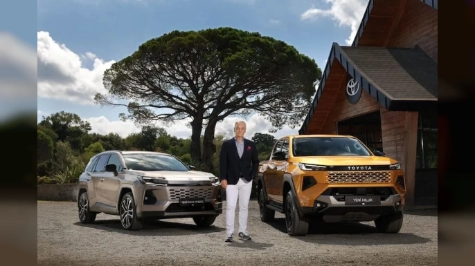 Hilux satışa sunulurken yeni RAV4 Hybrid son çeyrekte Toyota Plazalarda yerini alacak.