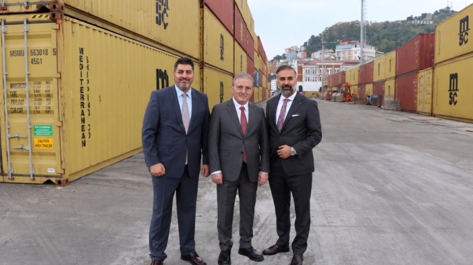 Aden Pellet, Giresun Limanı üzerinden gerçekleştirilen 125 konteynerlik sevkiyatla yeni bir ihracat başarısına imza attı.