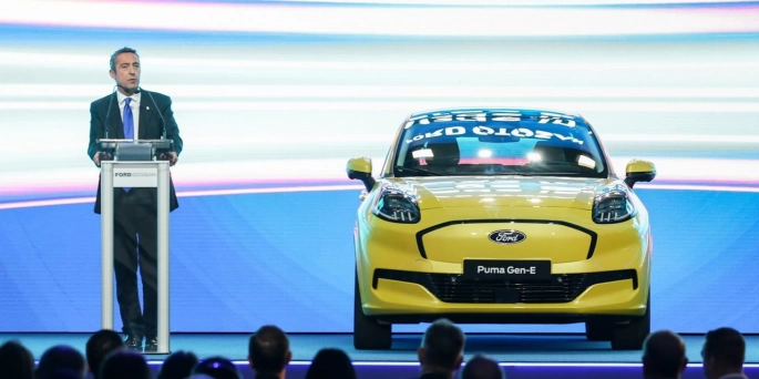 Ford Otosan, tam elektrikli Ford E-Transit/Tourneo Courier ve Ford Puma Gen-E modellerini müşteriyle buluşturmaya hazır.