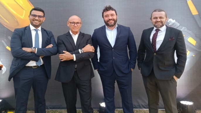 Ford Trucks, Salvador Caetano Grubu’nu ithalatçı olarak atayarak Senegal pazarına resmi olarak giriş yaptı.