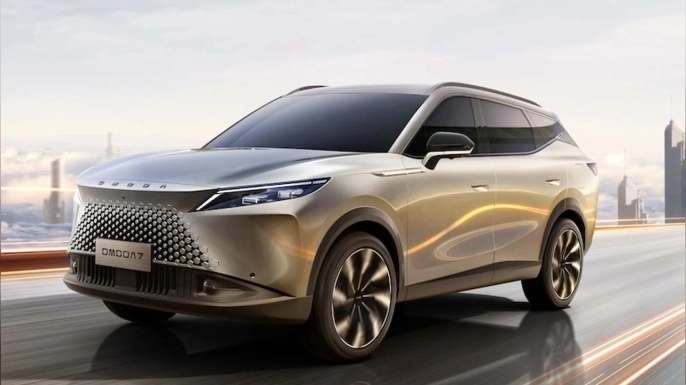 OMODA & JAECOO’nun yeni modeli OMODA 7, 15,6 inç 2.5K Star Track Kayar Ekranı ve ultra sessiz kabiniyle akıllı mobilite deneyimini yeniden tanımlıyor.