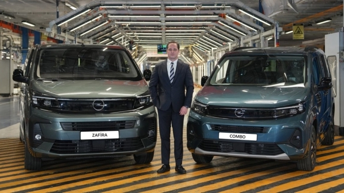 Opel, ticari araç ailesinin iddialı modeli Combo’yu Türkiye’de üretmeye hazırlanıyor.