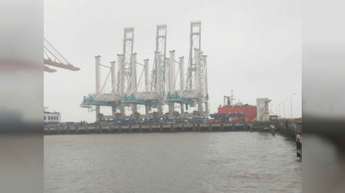 Safiport filosuna 4 Ship-to-Shore (STS) vinç daha kattı